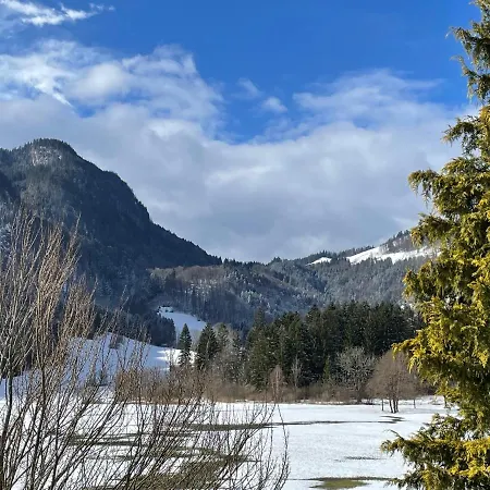 Geraeumiges Domizil Mit Bergblick Und Sauna